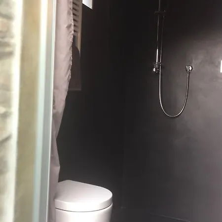 Tra Sassi E Stelle شقة ستريزا