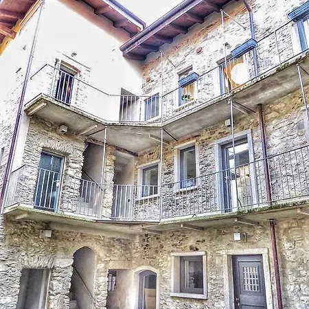 Tra Sassi E Stelle * ستريزا